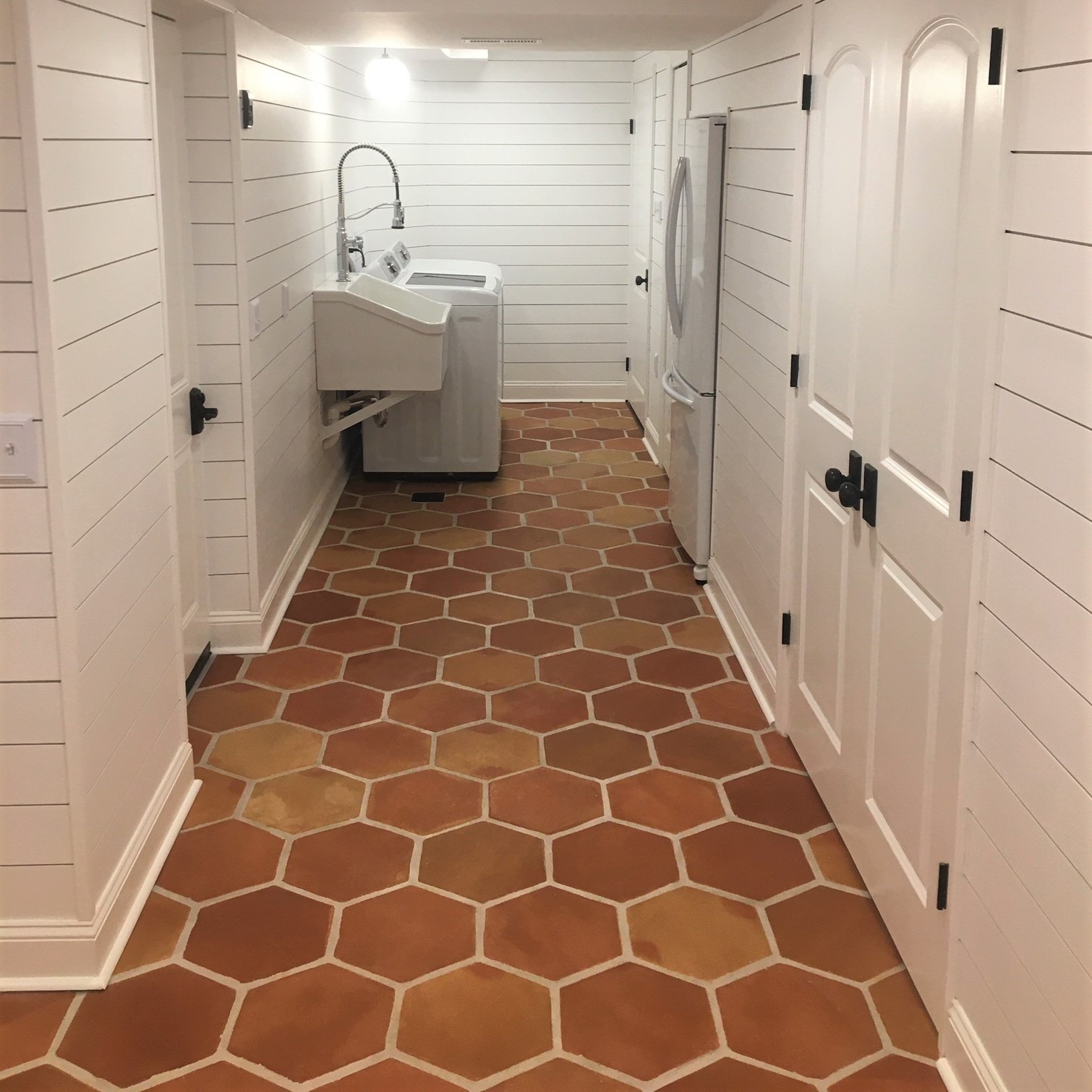 Spanish Handmade Hexagon Terracotta Bathroom Floor Wall Tiles